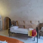 Guesthost - Casa Dei 5 Camini With Terrace דירה