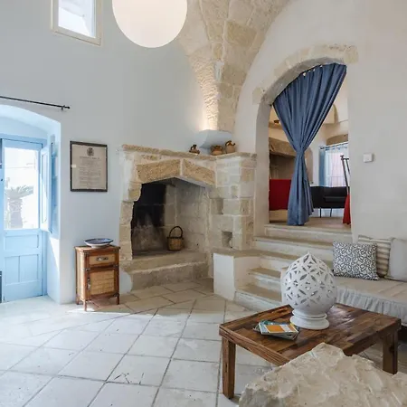 Guesthost - Casa Dei 5 Camini With Terrace Διαμέρισμα