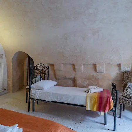 Guesthost - Casa Dei 5 Camini With Terrace Διαμέρισμα